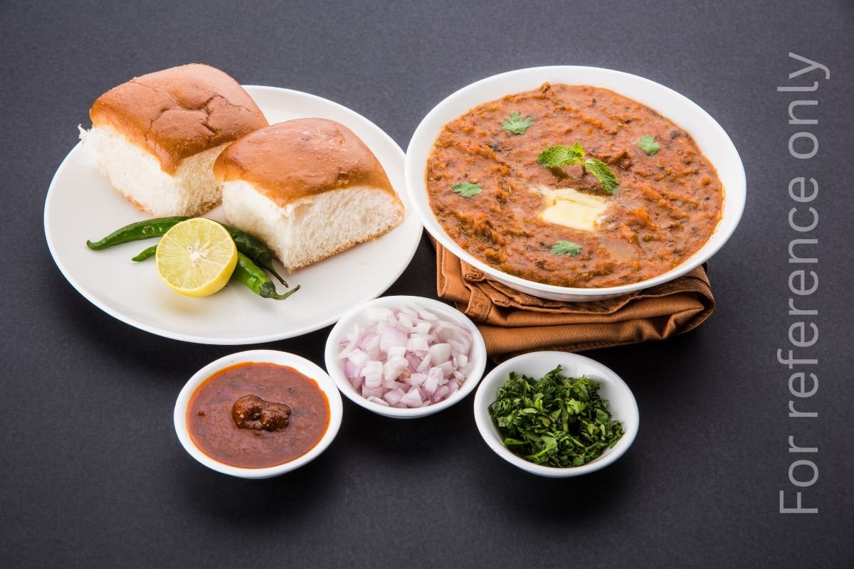 Cheese pav bhaji