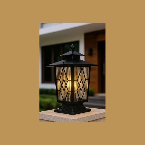 Elegant Diamond Grid Gate Light